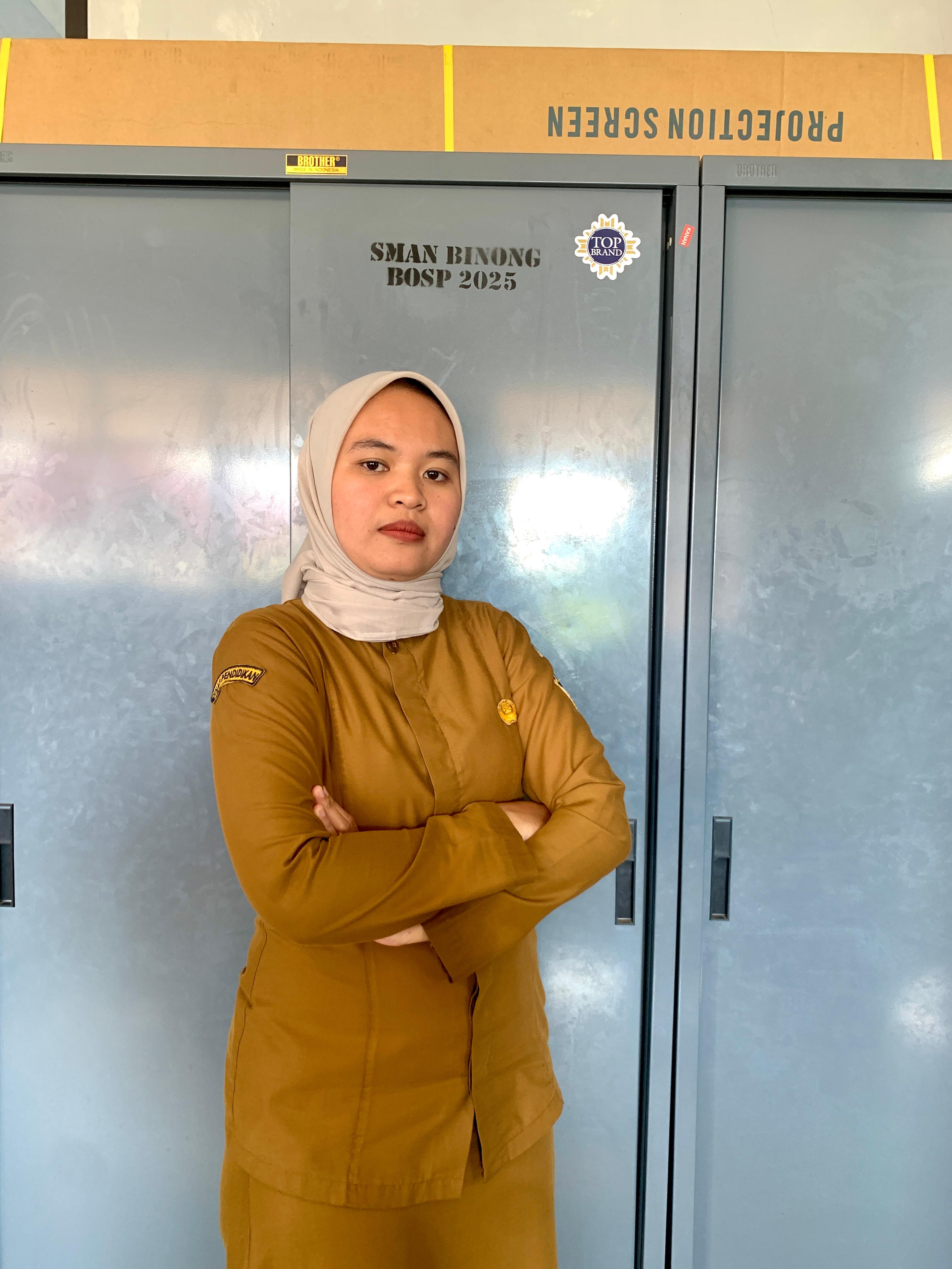 Nia Lasha, S.Kom
